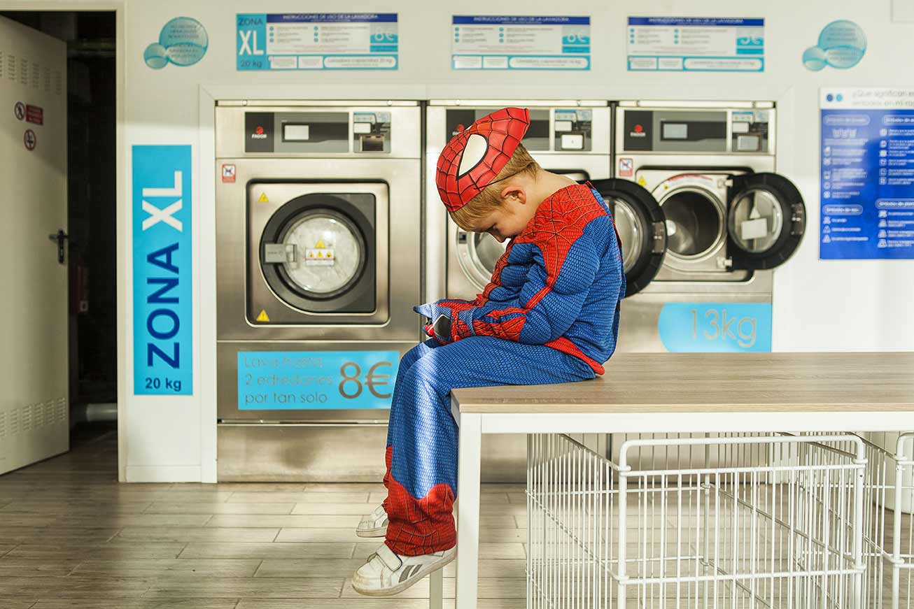 SUPERHEROES-8